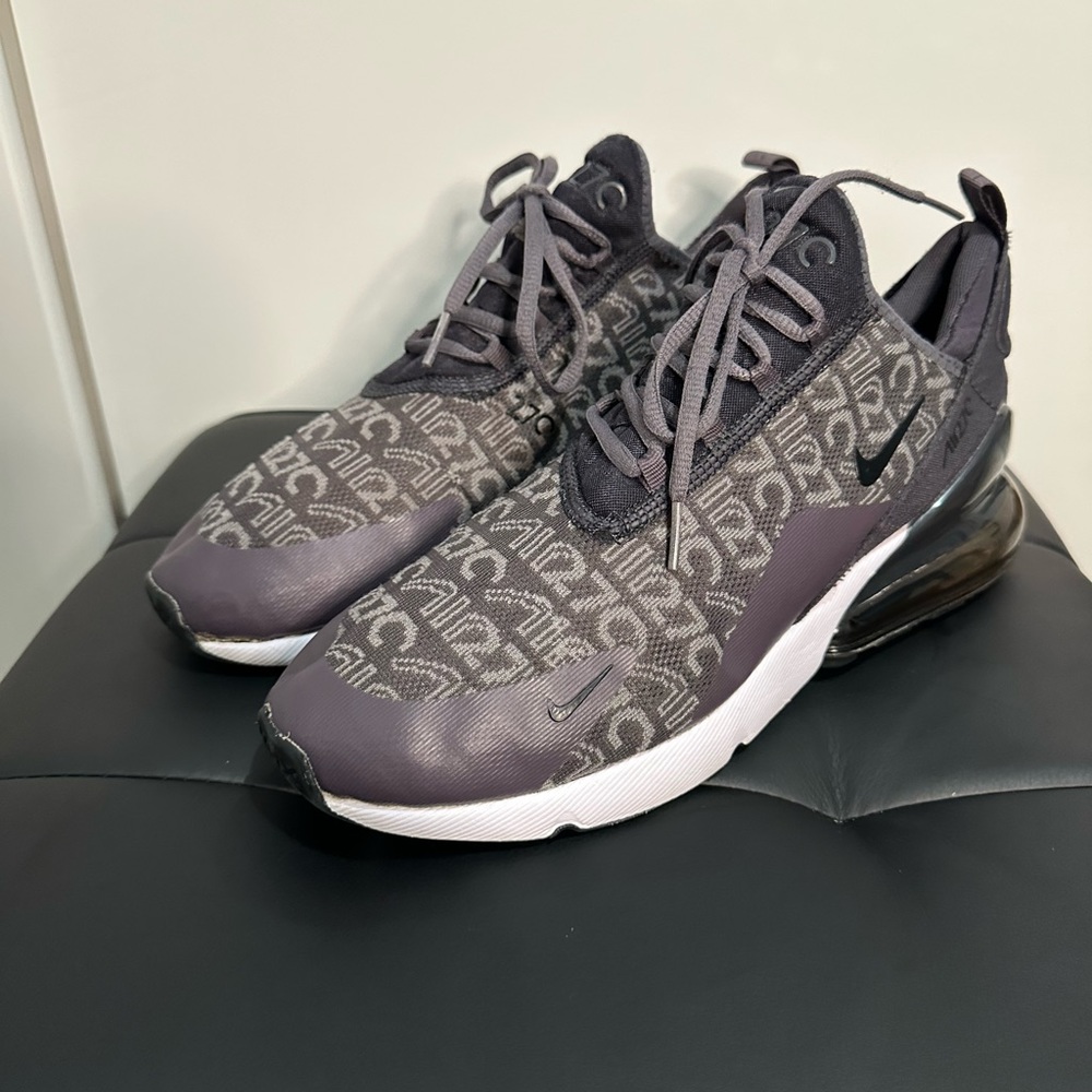 Nike Air Max 270